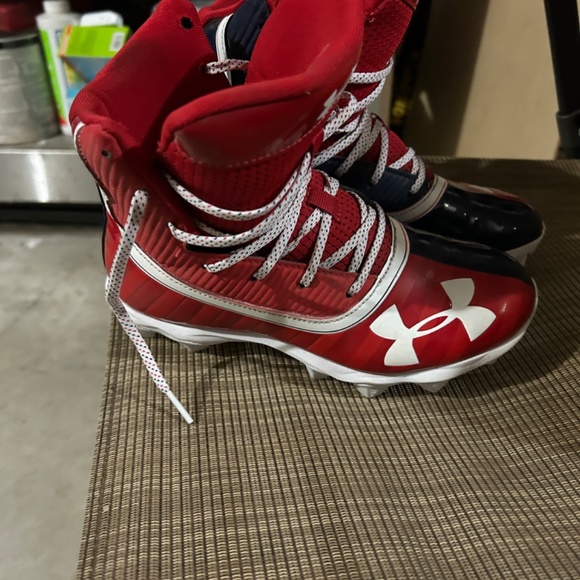 Under Armour cleats - Picture 4 of 4
